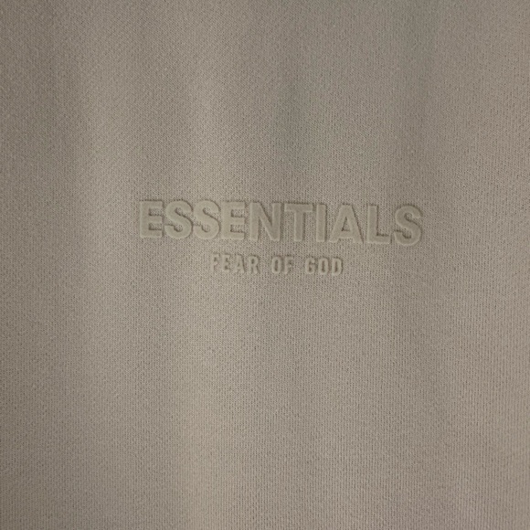 Essentials - Fear of God Crewneck Sweatshirt - Size Medium - Picture 2 of 3